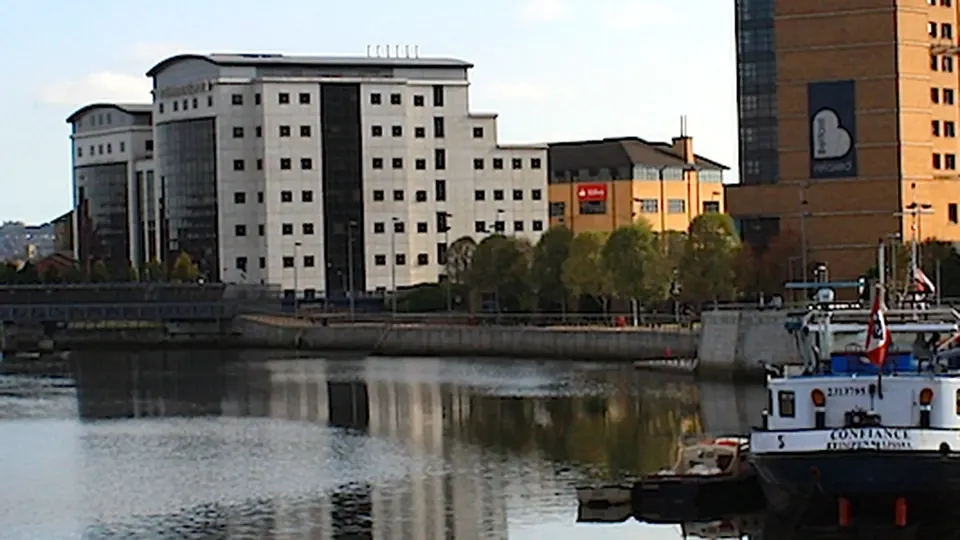 Belfast travel guide